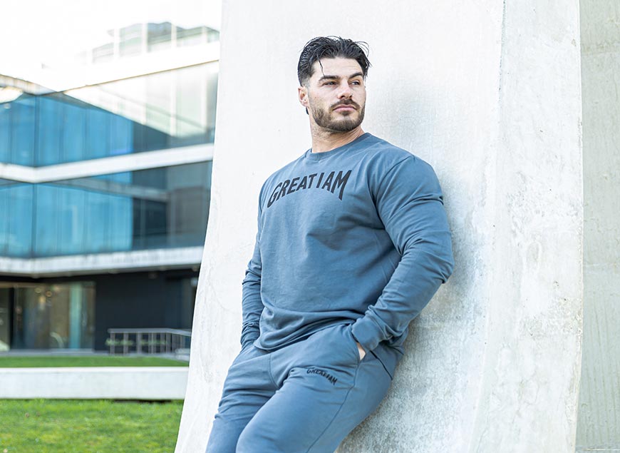 SWEATER ESSENTIALS - Great I Am