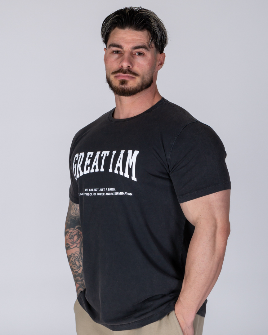 REGULAR T-SHIRT BRAND IDENTITY