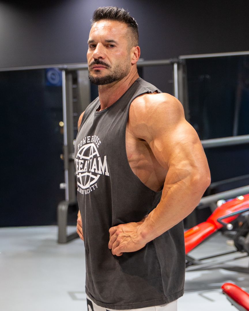 SLEEVELESS POWERHOUSE WASHED - Image 8