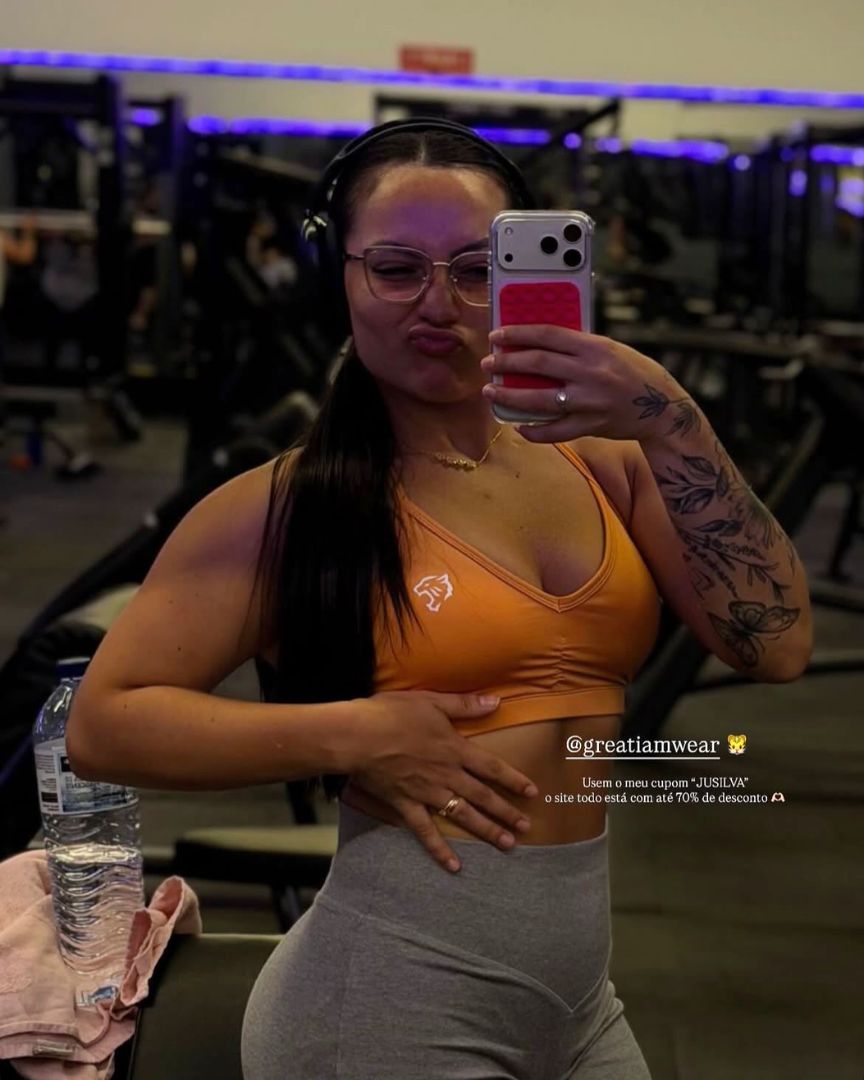 @_julianarochadsilva