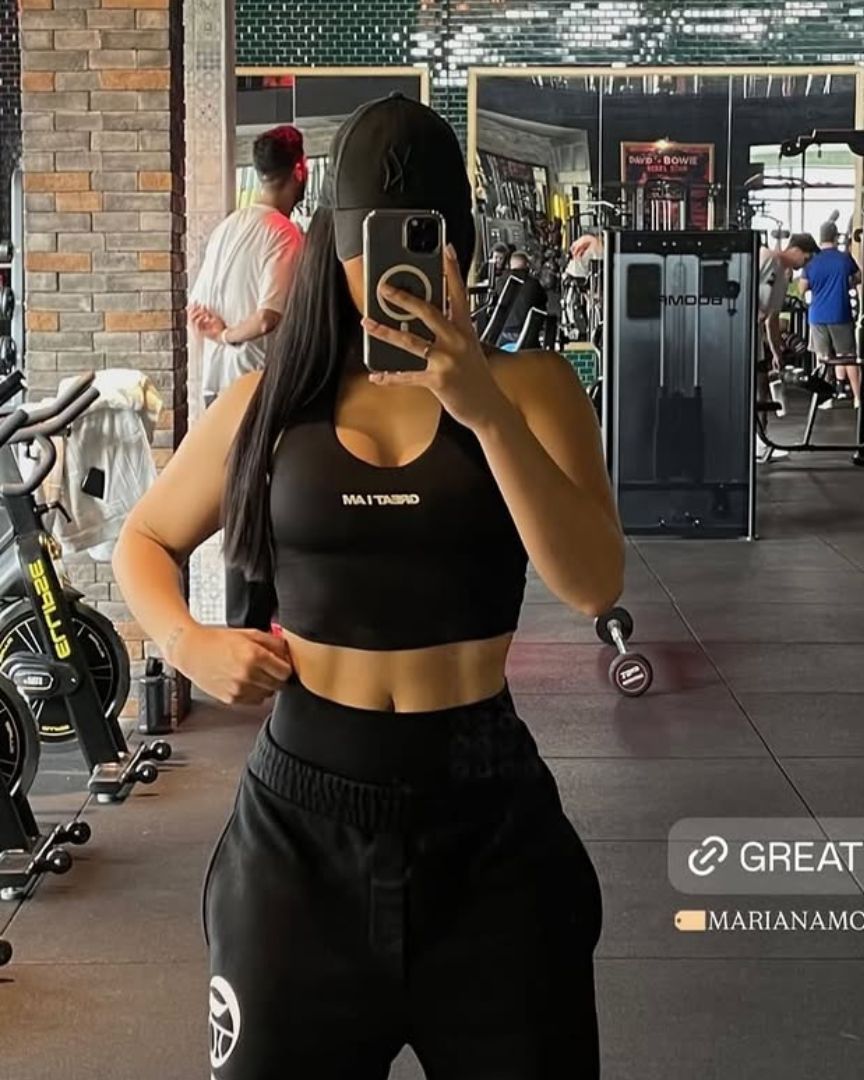 @_marianamonteiro_