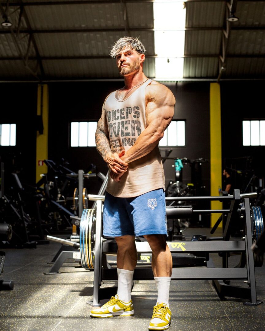 STRINGER BICEPS OVER FEELINGS BEIGE - Great I Am