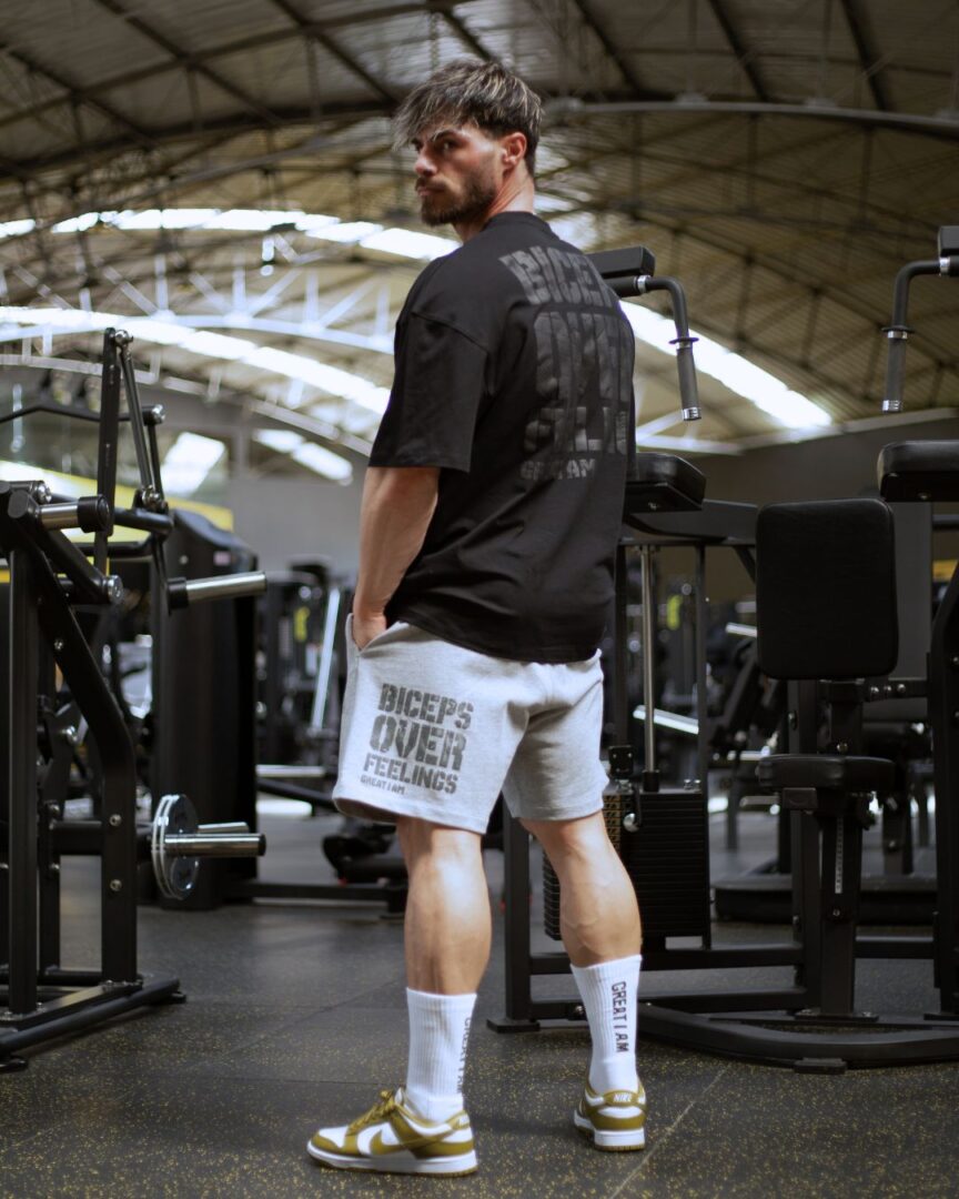 SHORTS BICEPS OVER FEELINGS GREY - Great I Am